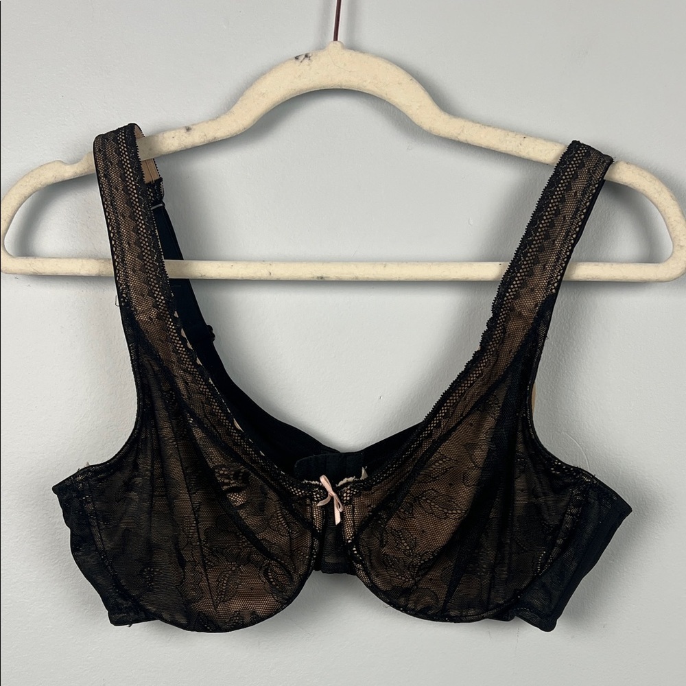 Cacique 38C modern lace covered unlined full coverage bra